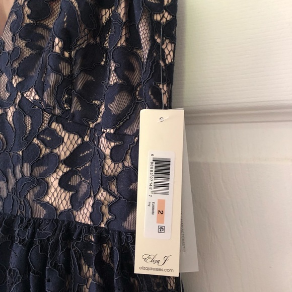 Navy/Nude Eliza J dress - Picture 3 of 3